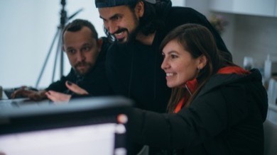 1661137038100357.jpg director-work-on-set-works-260nw-1919841206-w433_cropped (17).jpg